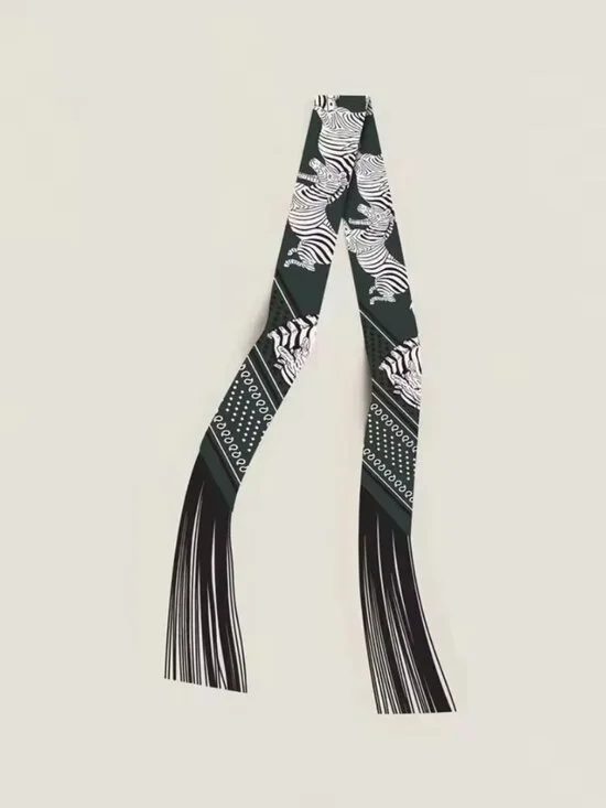 Fringe Handbag Wraps in Black Fringe /Zebra Print - Picture 6 of 7